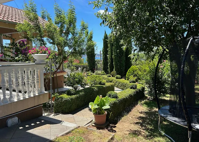 Romantica Sveti Filip i Jakov